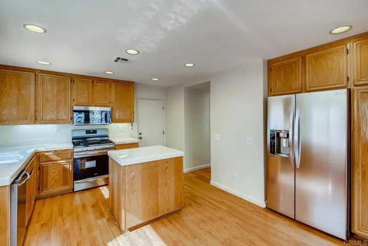 13639 Browncroft Way, El Cajon, California 92021
