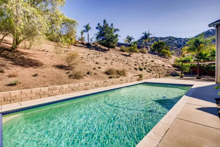 13639 Browncroft Way, El Cajon, California 92021