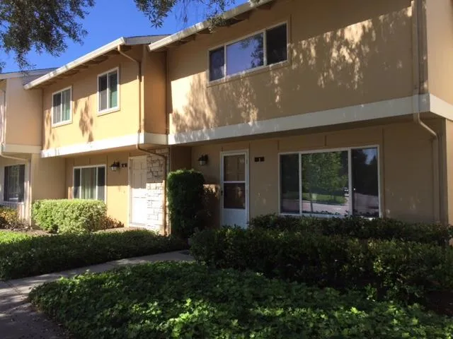 3 Comstock Queen Court, Mountain View, California 94043