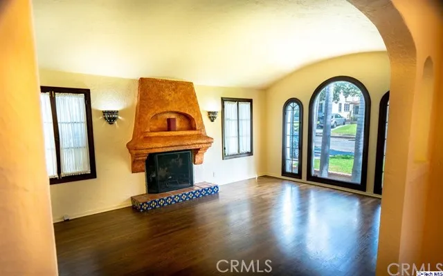 1155 N Howard Street, Glendale, California 91207
