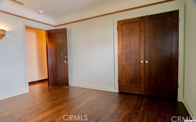 1155 N Howard Street, Glendale, California 91207