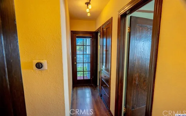 1155 N Howard Street, Glendale, California 91207