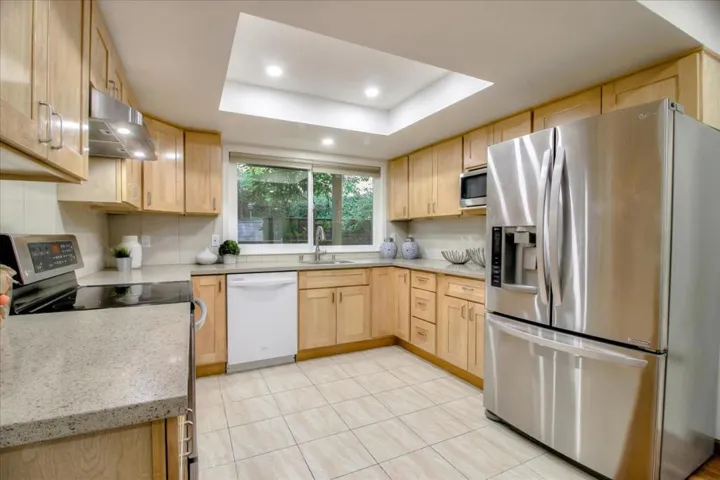 14664 Springer Avenue, Saratoga, California 95070