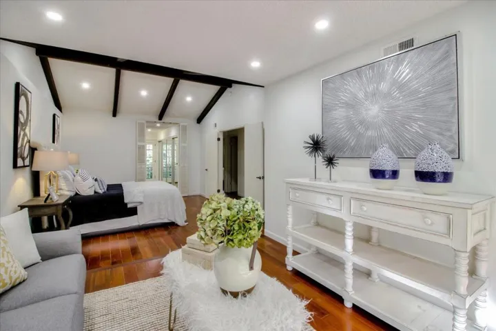 14664 Springer Avenue, Saratoga, California 95070