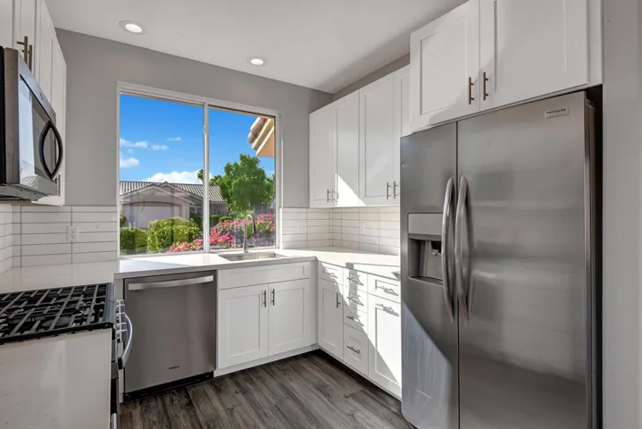 KITCHEN ANGLED