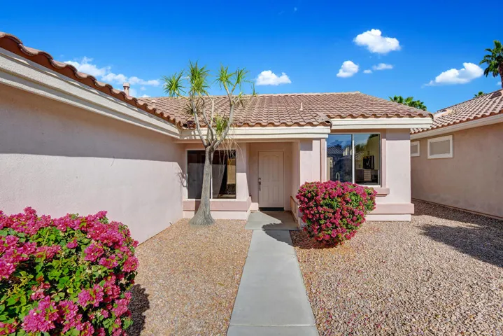 FRONT ENTRY WALK