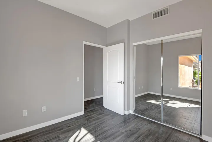 GUEST BEDROOM REVERSE REFLECTIONS