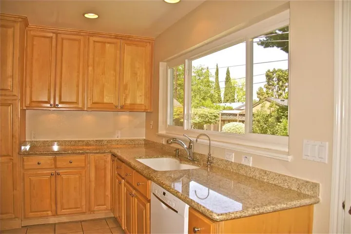 2323 Peachtree Lane, San Jose, California 95128