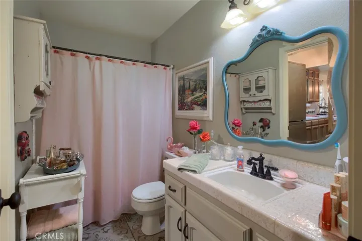 51665 S Ponderosa Way, Oakhurst, California 93644