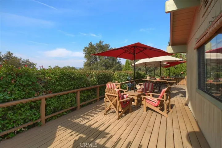51665 S Ponderosa Way, Oakhurst, California 93644