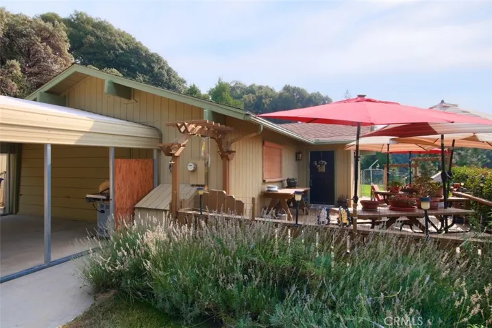 51665 S Ponderosa Way, Oakhurst, California 93644