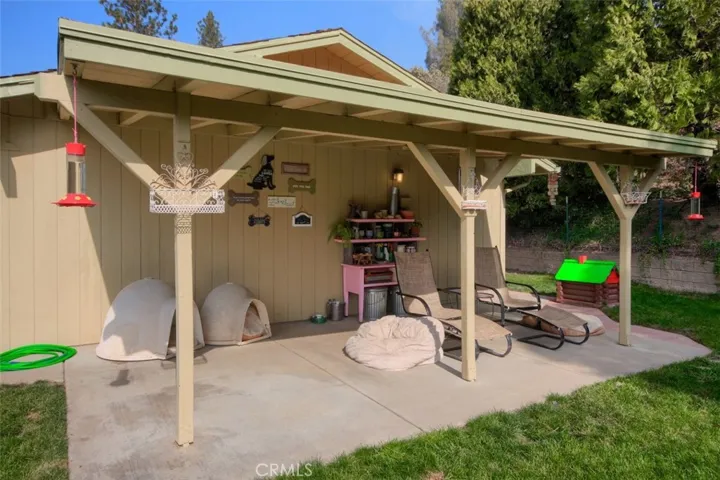 51665 S Ponderosa Way, Oakhurst, California 93644