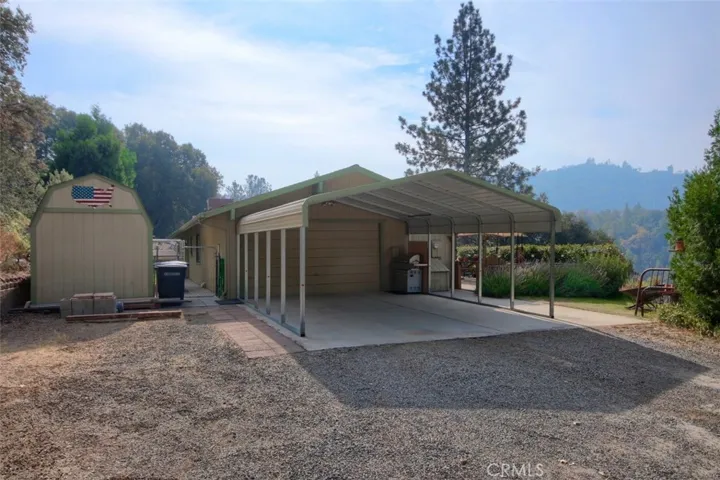 51665 S Ponderosa Way, Oakhurst, California 93644