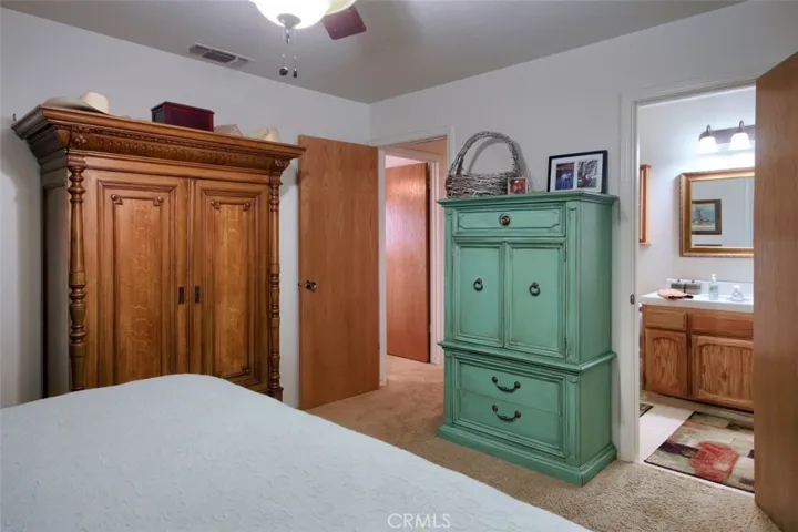 51665 S Ponderosa Way, Oakhurst, California 93644