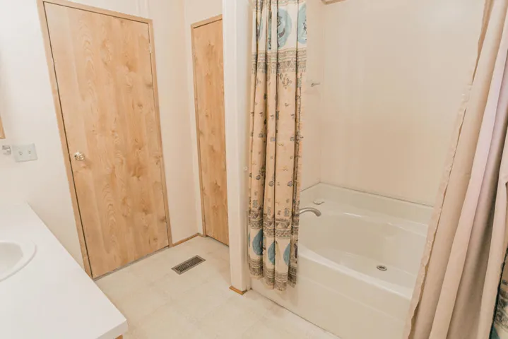 15309PalmDrDHS-105