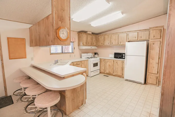 15309PalmDrDHS-93