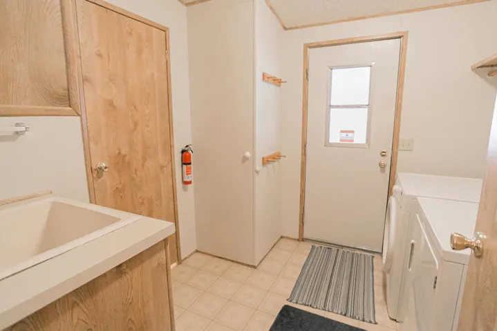 15309PalmDrDHS-96
