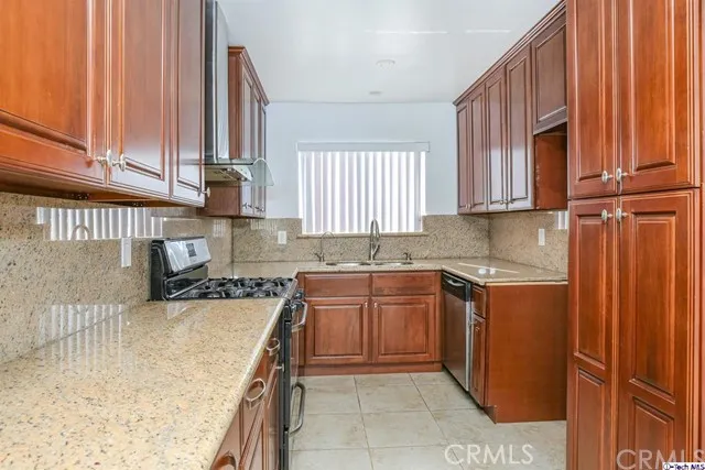 240 W Verdugo Avenue V, Burbank, California 91502