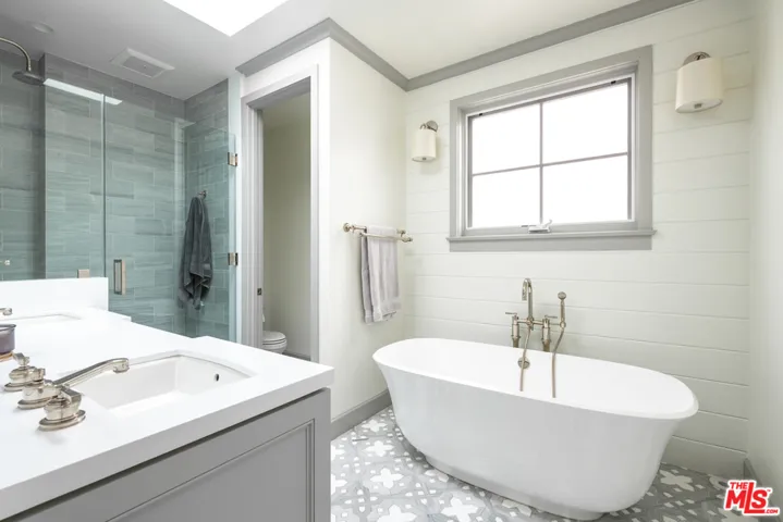 703 Bayview Drive, Manhattan Beach, California 90266