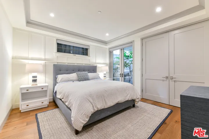 703 Bayview Drive, Manhattan Beach, California 90266