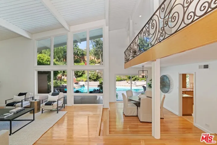 23895 Killion Street, Woodland Hills, California 91367