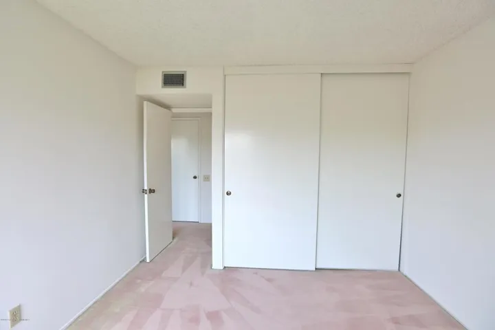 24 Bedroom3B