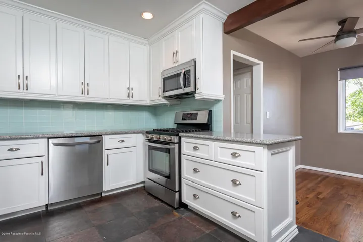 GYP_1850 Kaweah Dr_019_MLS