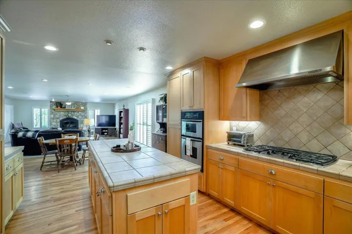 8126 Oak Court, Gilroy, California 95020
