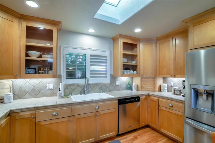 8126 Oak Court, Gilroy, California 95020