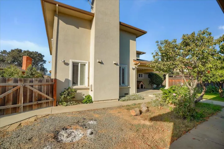 8126 Oak Court, Gilroy, California 95020