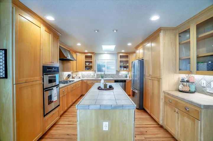 8126 Oak Court, Gilroy, California 95020
