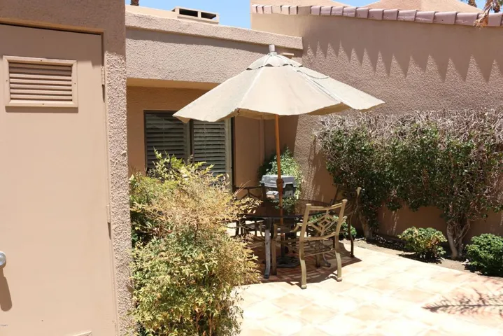 Patio to Unit
