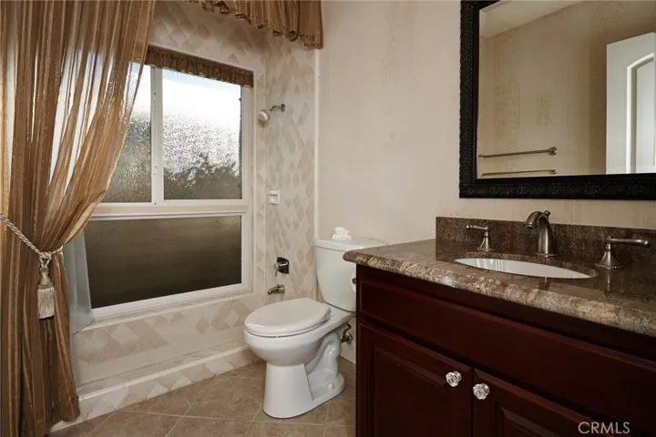 711 11th Street, Huntington Beach, California 92648