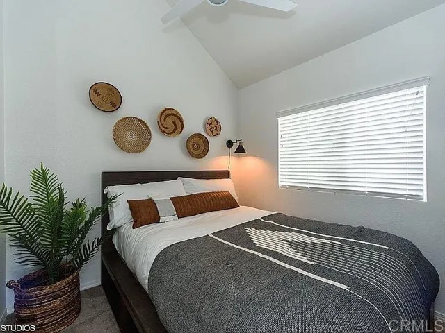 1549 N Vulcan 28, Encinitas, California 92024