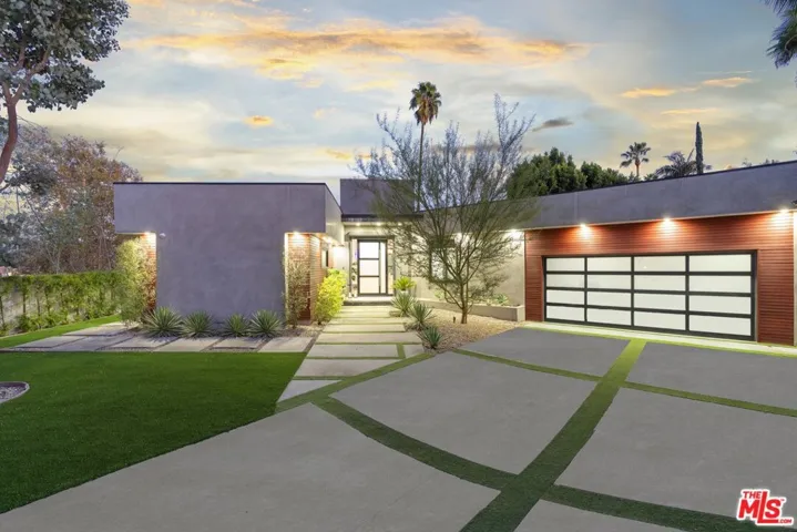 11207 Laurie Drive, Studio City, California 91604
