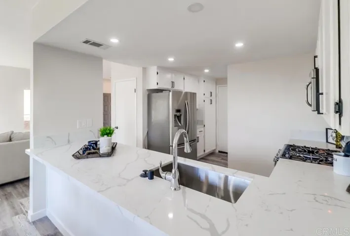2575 Manzana Way, San Diego, California 92139