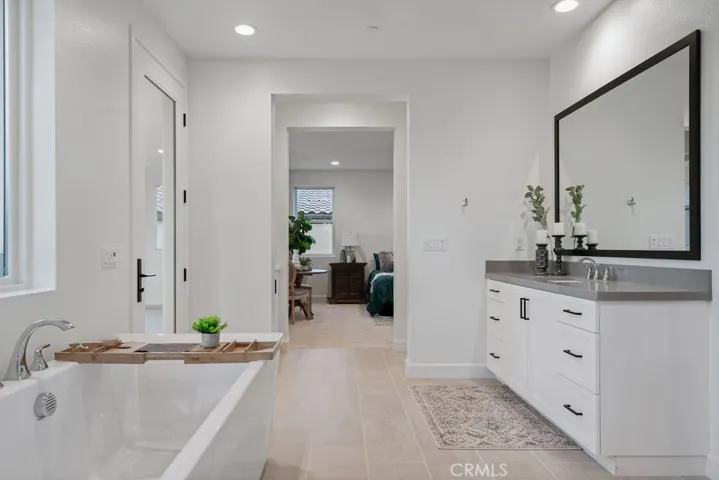 13 Alessio, Lake Forest, California 92630