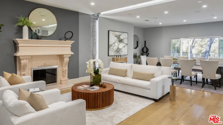 3841 Keswick Road, La Canada Flintridge, California 91011