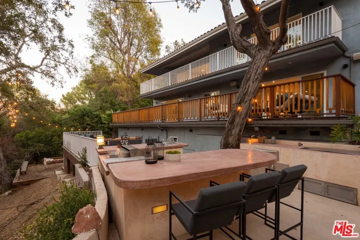 3841 Keswick Road, La Canada Flintridge, California 91011