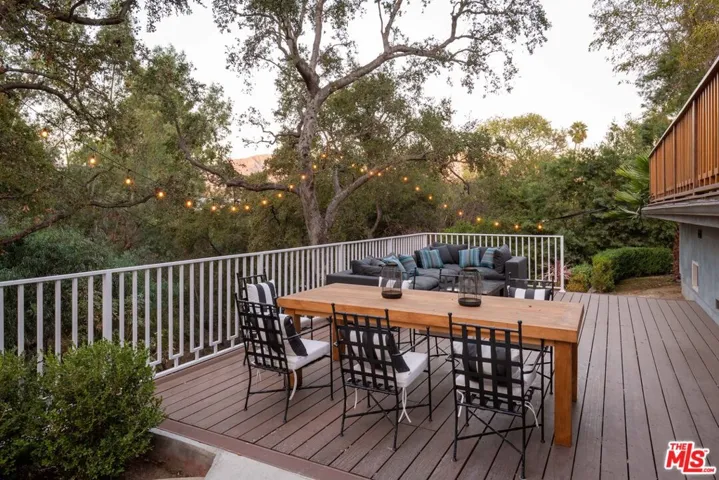 3841 Keswick Road, La Canada Flintridge, California 91011
