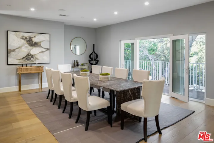 3841 Keswick Road, La Canada Flintridge, California 91011