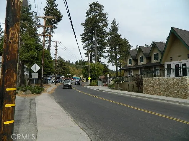 23739 Lake Drive, Crestline, California 92325