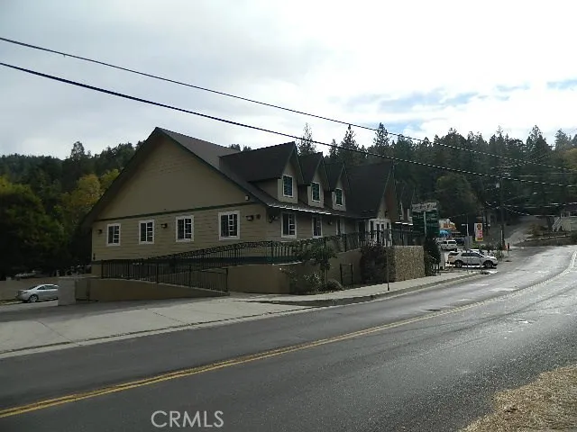 23739 Lake Drive, Crestline, California 92325