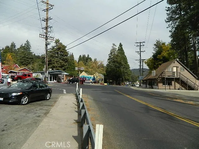 23739 Lake Drive, Crestline, California 92325