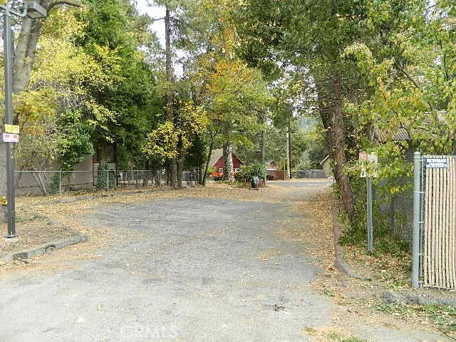 23739 Lake Drive, Crestline, California 92325