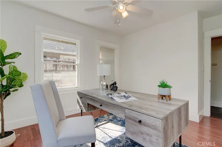 630 W 9th Street, Long Beach, California 90813