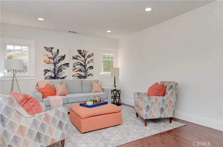 630 W 9th Street, Long Beach, California 90813