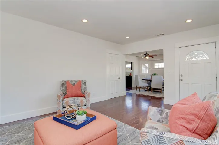630 W 9th Street, Long Beach, California 90813