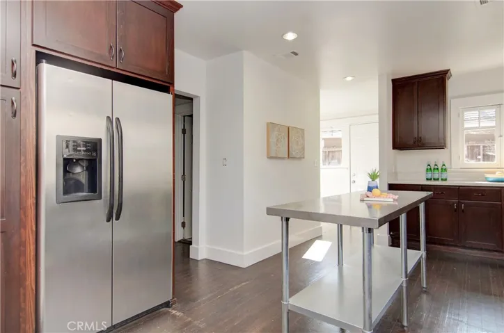 630 W 9th Street, Long Beach, California 90813