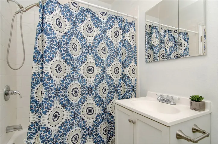 630 W 9th Street, Long Beach, California 90813